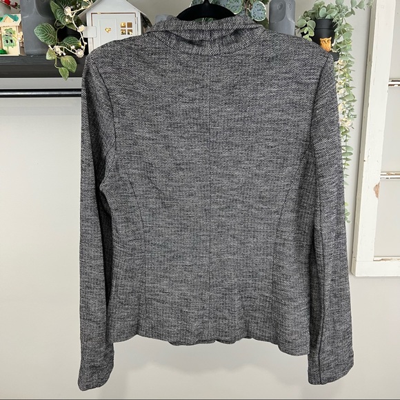 Banana Republic casual black/grey and white herringbone wool blend blazer - Picture 2 of 7